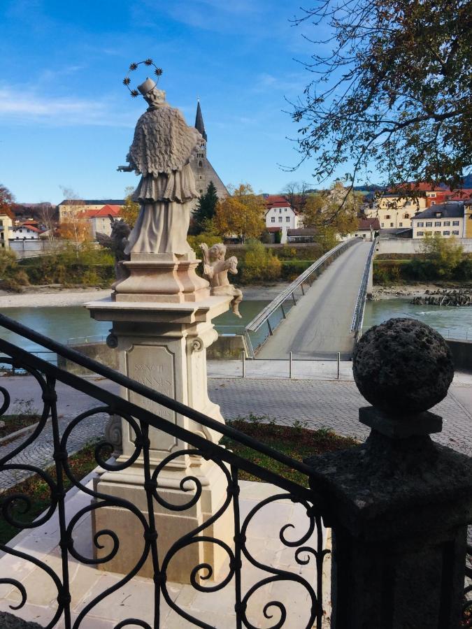 Ferienwohnung An Der Romantischen Salzachschleife Naehe Salzburg Laufen Eksteriør billede