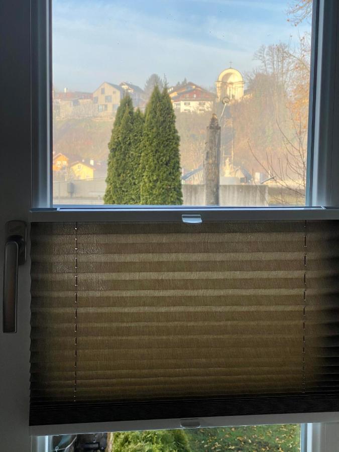 Ferienwohnung An Der Romantischen Salzachschleife Naehe Salzburg Laufen Eksteriør billede