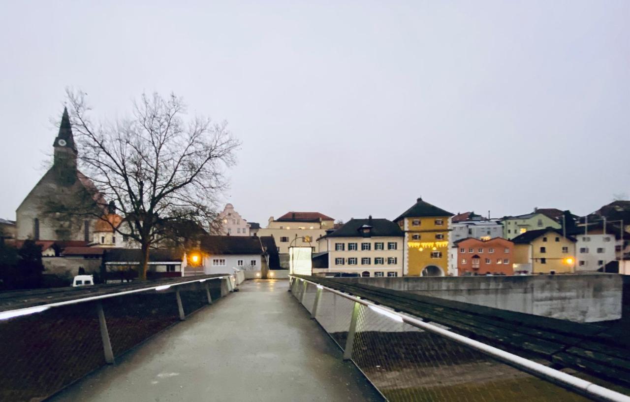 Ferienwohnung An Der Romantischen Salzachschleife Naehe Salzburg Laufen Eksteriør billede