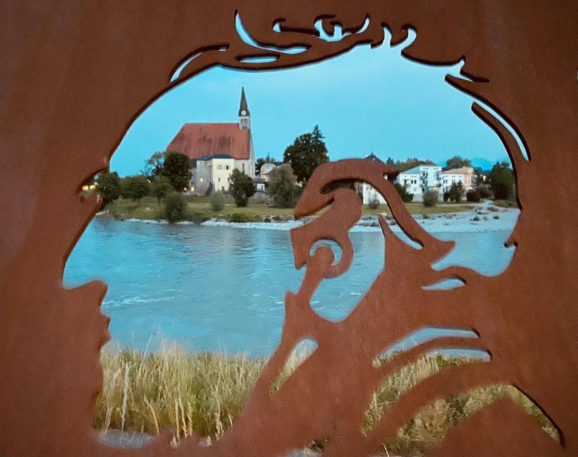 Ferienwohnung An Der Romantischen Salzachschleife Naehe Salzburg Laufen Eksteriør billede