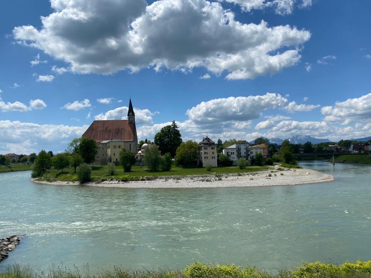 Ferienwohnung An Der Romantischen Salzachschleife Naehe Salzburg Laufen Eksteriør billede