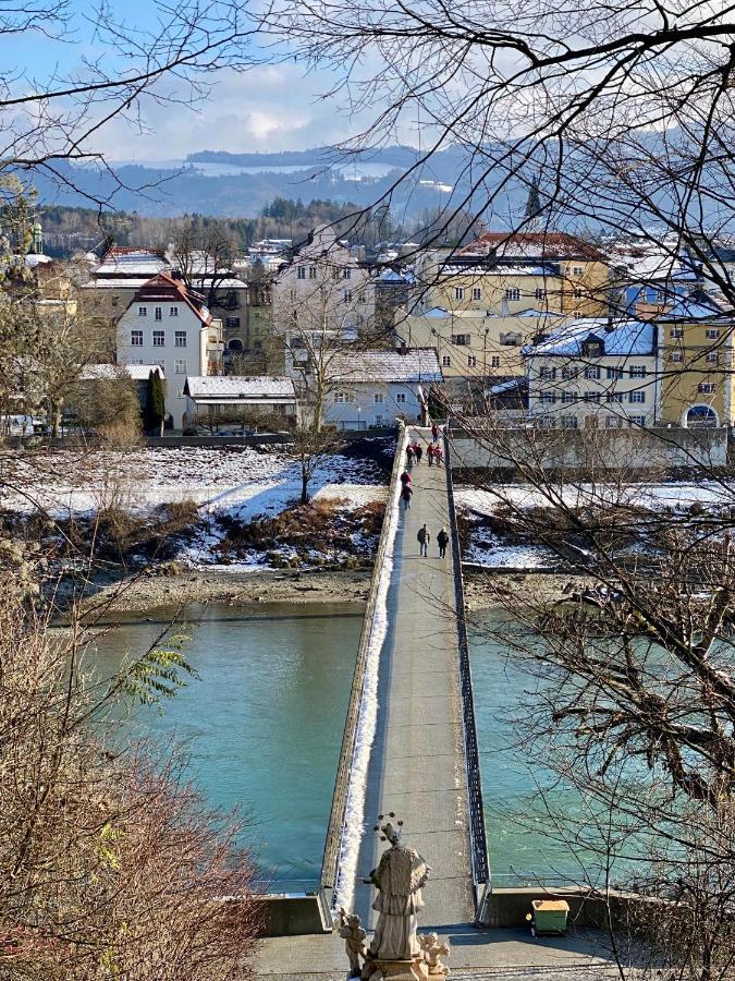 Ferienwohnung An Der Romantischen Salzachschleife Naehe Salzburg Laufen Eksteriør billede